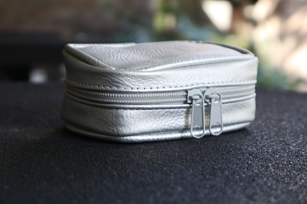 Estuche Mini Plateado Mate