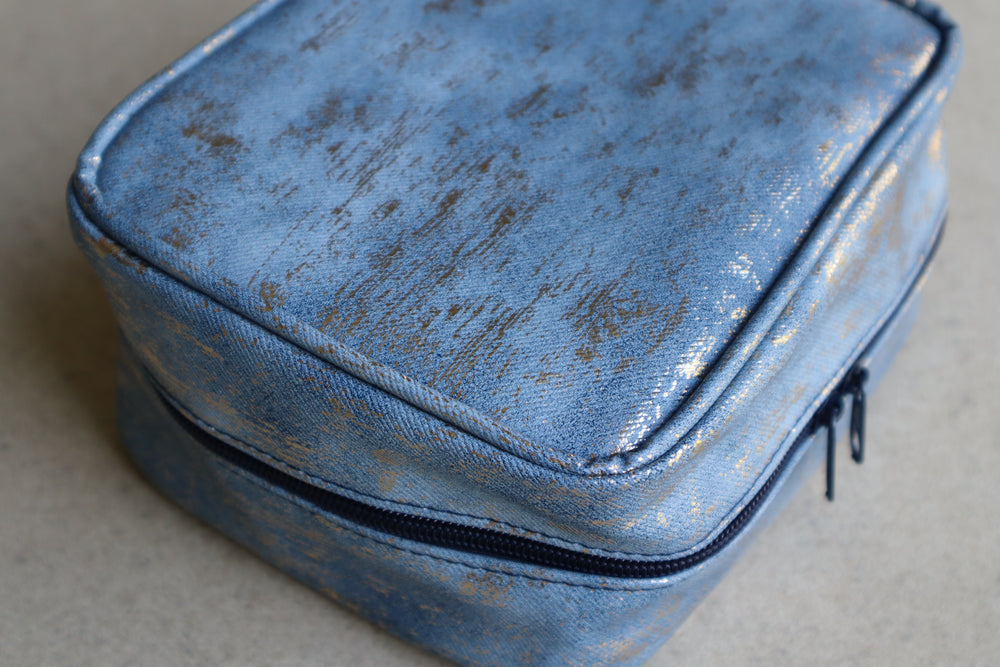 Estuche de Medicinas Metallic Denim