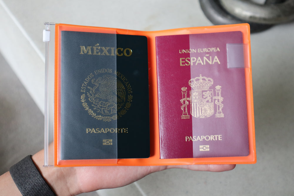 Pasaportera Naranja