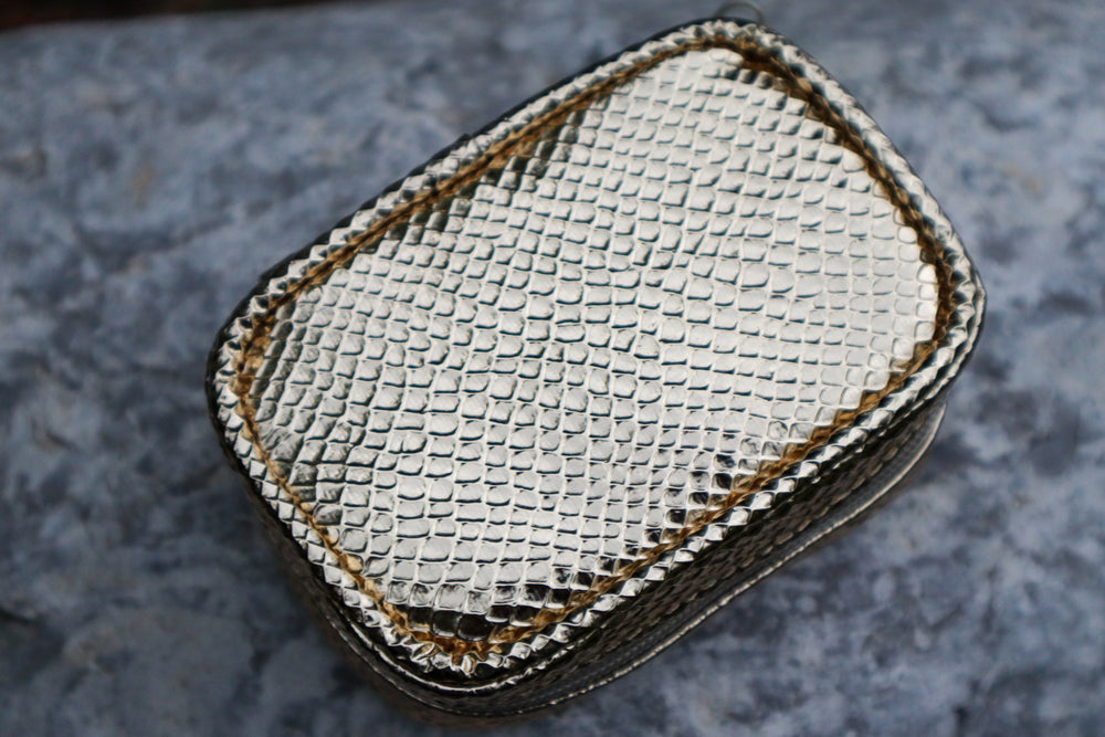 Estuche Mini Dorado Print