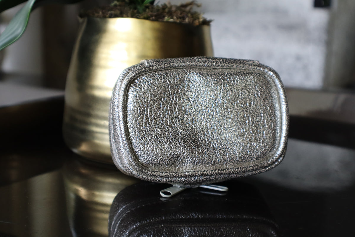 Estuche Mini Dorado Arrugado