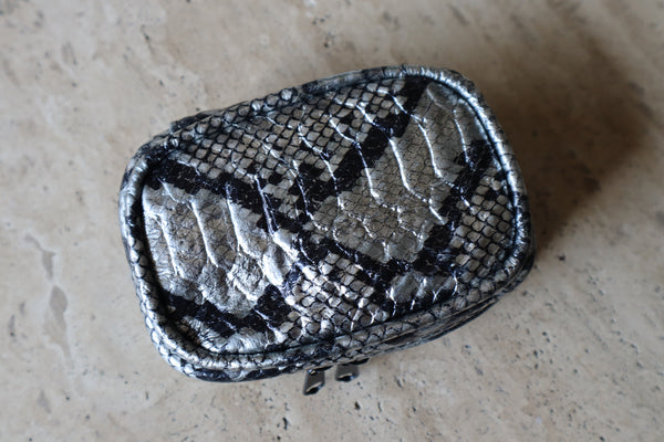 Estuche Mini Silver Black Snake