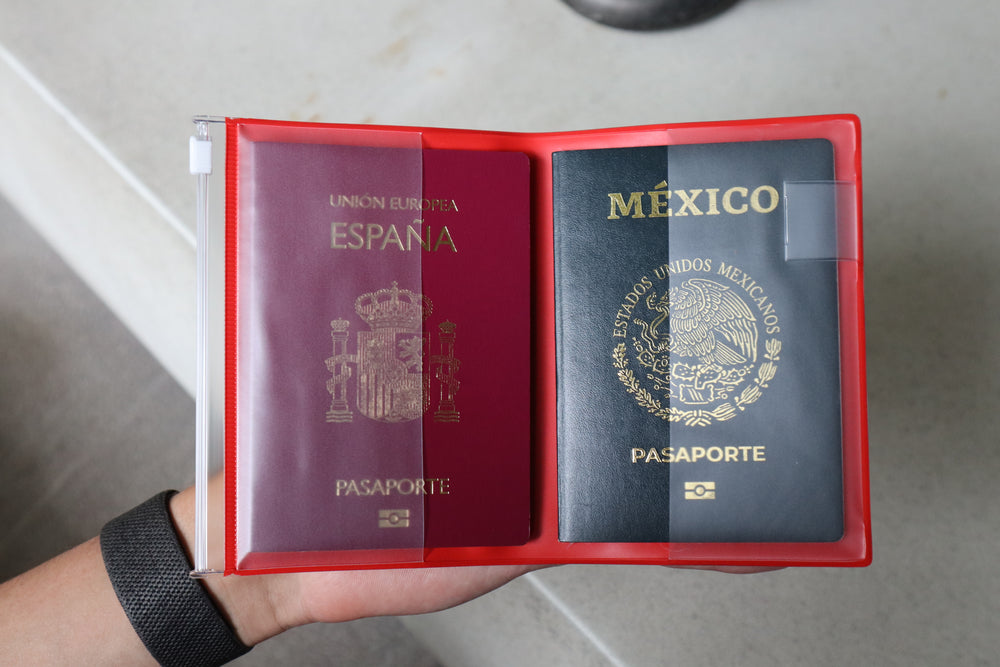 Pasaportera Roja