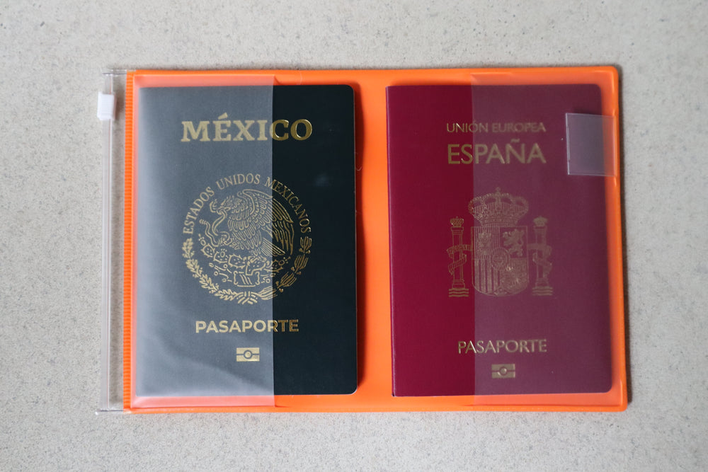 Pasaportera Naranja