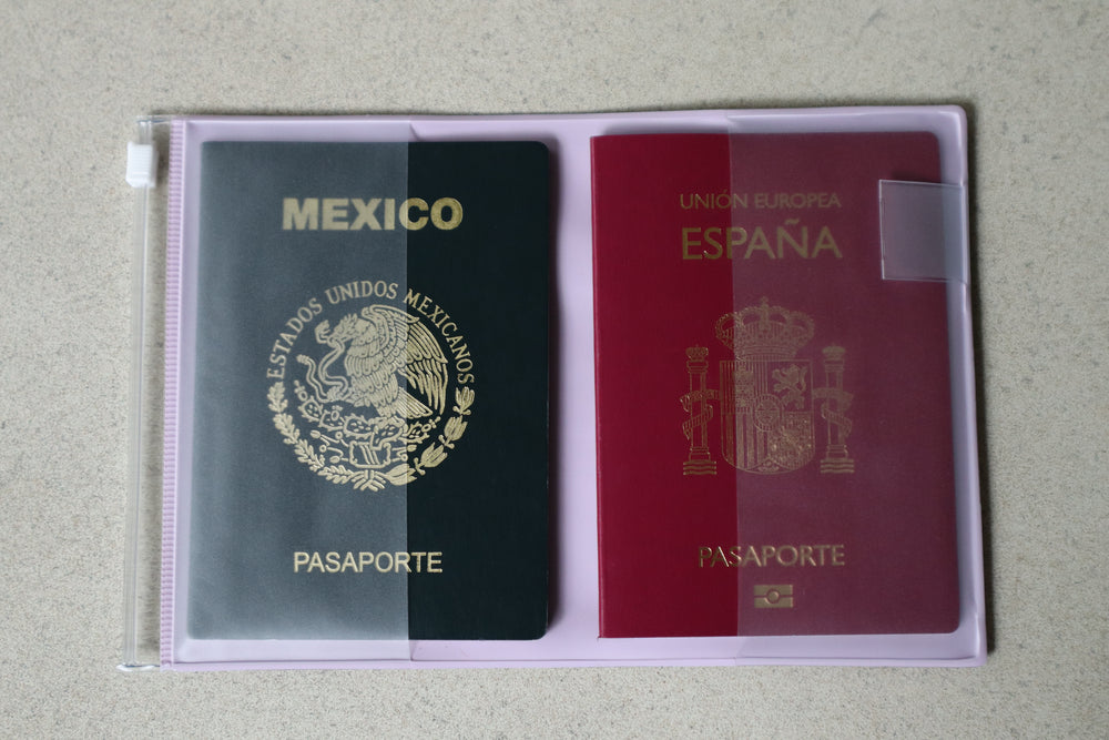 Pasaportera Morada