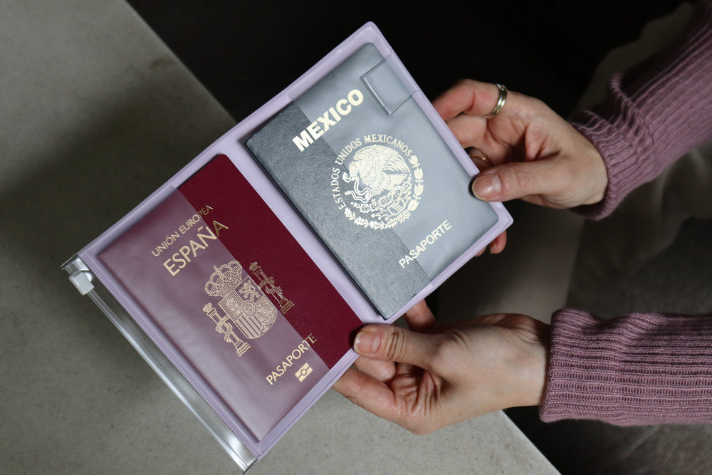 Pasaportera Morada